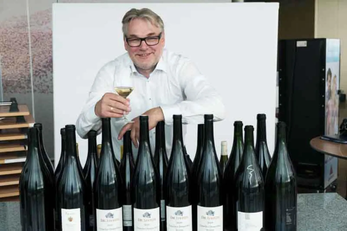 KölnSKY Chef Michael Stern übernimmt die Weinauswahl für den Event am 16. Februar (Foto: KölnSKY)