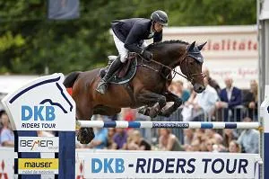 Bild: BEMER bei der 3. Etappe der DKB Riders Tour in Wiesbaden
