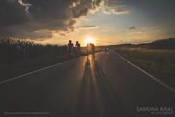 Bild: 2. Etappe geschafft: Rennradfahrer erreichen Warschau innerhalb eines Wochenendes