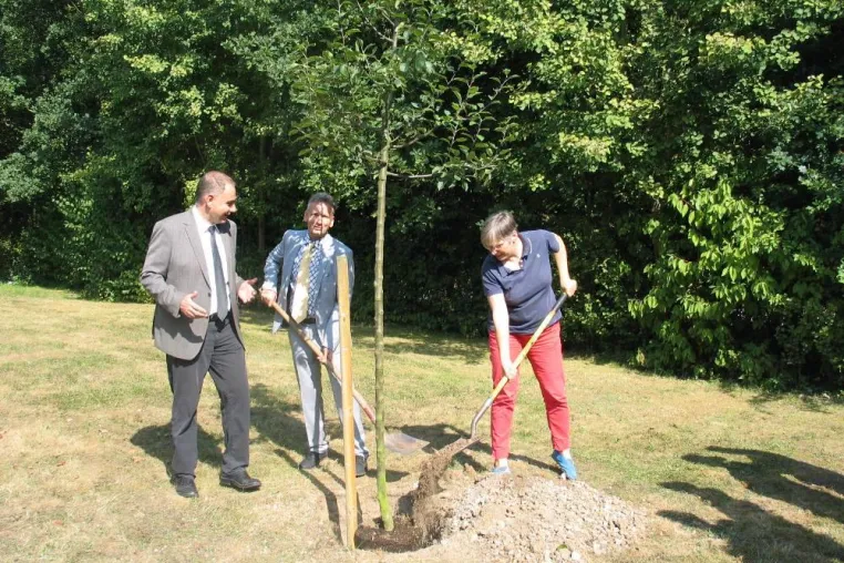 Bild: Das CJD übernimmt das Haus der Begegnung in Bad Godesberg von der Evangelischen Kirche im Rheinland