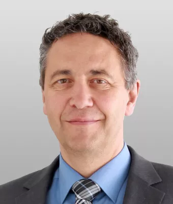 Bild: Vertragsverlängerung für Dr. Klaus Kremper bis 2020