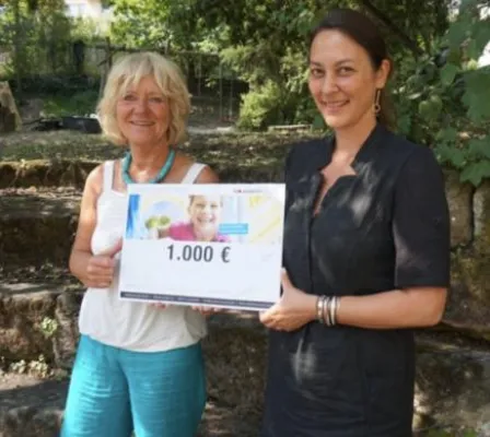 Bild: Die aviationscouts GmbH spendet 1.000 Euro an die Geschwister Gummi Stiftung in Kulmbach
