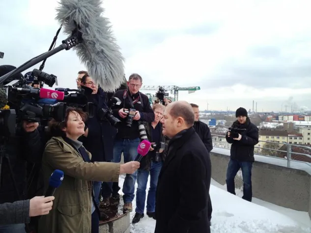 Bild: Grüne Wärme: Ehemaliger Flakbunker heizt Stadtteil mit Solarenergie von Ritter XL Solar