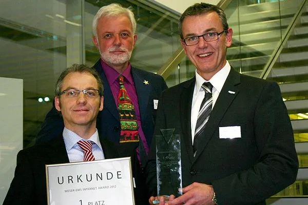 Zauberer.de als Gewinner des Weser-Ems Internet Awards - connectiv! zweifach ausgezeichnet Bild: Zauberer.de als Gewinner des Weser-Ems Internet Awards - connectiv! zweifach ausgezeichnet