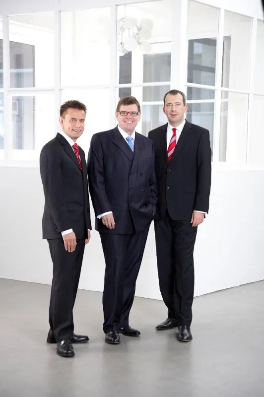 Der Vorstand der Sparda-Bank Nürnberg (v.l.): Thomas Lang, Volker Köhler (Vorsitzender), Stefan Schindler