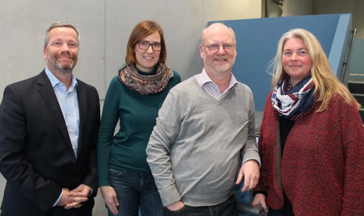Der Vorstand des Interprofessionellen Gesundheitszentrums im Bild v.l.n.r.: Prof. Dr. Christian Grüneberg, Silvia Gosewinkel, Prof. Dr. Wolfgang Deiters und Prof. Dr. Sandra Bachmann. (Foto: hsg)