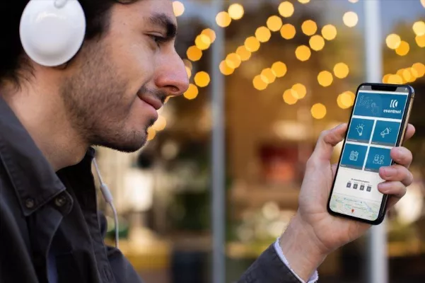 Bild: Bits and Bytes für Konzerte und Kongresse: Die Digitalisierung der Event-Branche beginnt beim WLAN