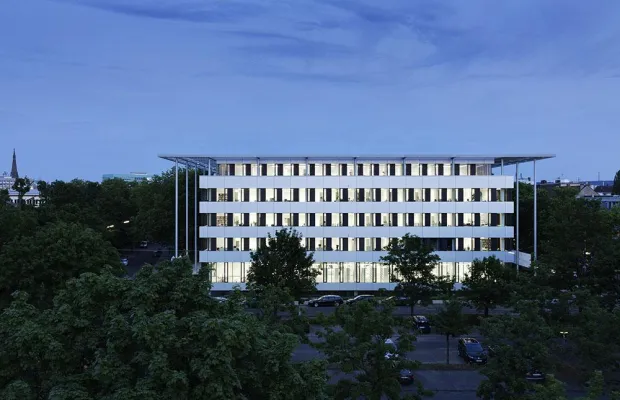 Bild: ingenhoven architects mit Deutschem Hochschulbaupreis 2016 für Kollegiengebäude Mathematik ausgezeichnet