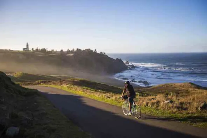Bild: Zweihundert Jahre auf zwei Rädern