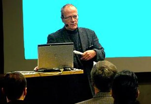 Bild: Peter Marquardt auf „World Usability Day 2009“ - Grüße aus der Pionierzeit des Internet