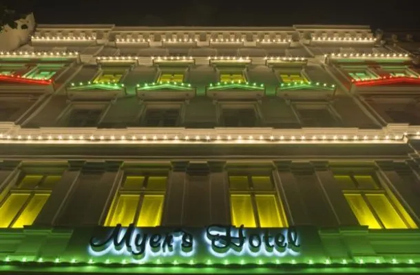 Bild: Festival of Lights wählt Myer’s Hotel zu Berlins schönster Hotel-Illumination