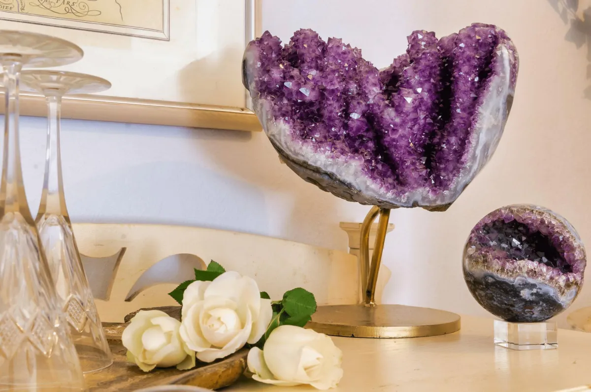Dekorative Mineralien im Interieur