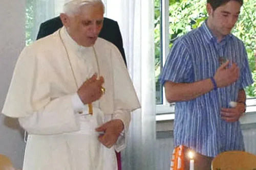 Bild: Papst lud Bergisch Gladbacher zum Mittagessen