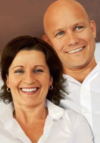 Bild: Denk-mal50plus - »Bestsellerautoren Eva-Maria und Wolfram Zurhorst in Kampen und Westerland (Sylt)«