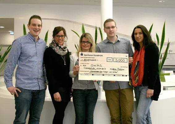 Bild: 100.000 Tassen Kaffeespezialitäten für einen guten Zweck