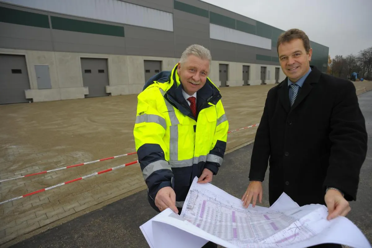 Jochen Eschborn von der ELVIS AG (l.) und Thomas Schwarz von der Firmengruppe Schwarz