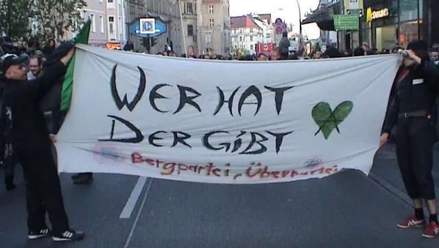 Bild: Fusion der Bergpartei, die "Überpartei", Wahlteilnahme und Anmeldung der Wasserschlacht