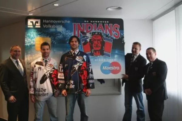 Bild: Hannover Indians sind Gesicht der neuen EC-Karte der Hannoverschen Volksbank