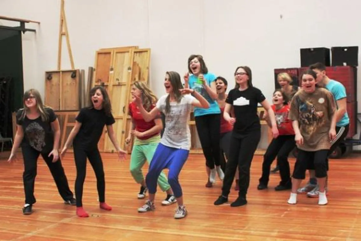 Beim Tanzprojekt der Semperoper für junge Leute mit Cochlea-Implantat  (Foto: Cochlear)