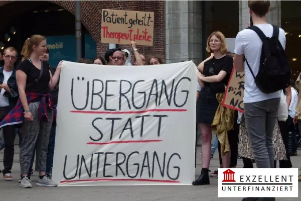 Bild: Ausbildung neuer Psychotherapeuten scheitert am Geld – Studierende fordern Uni und Senat zum Handeln auf
