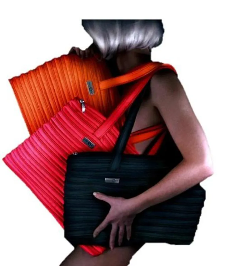 Ghostzip: Taschen in allen Formen, Farben und Größen aus nur einem Reißverschluss.