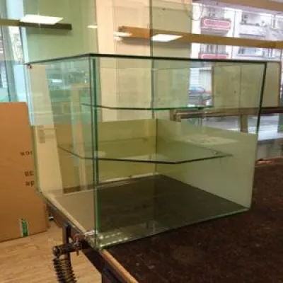Bild: Glaserei Glas & Design (030-45 48 20 06) macht Schmuckstück aus Juwelier-Geschäft in Berlin Pankow