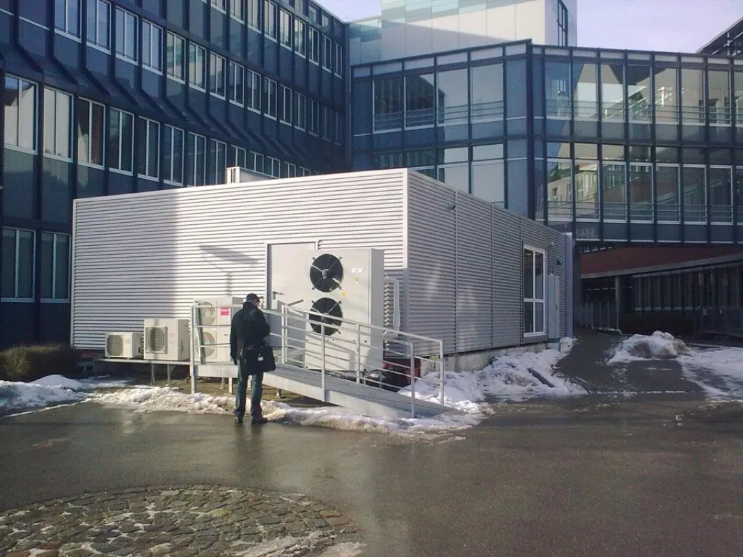 Mobile Räume von ELA bieten Platz für den CT und den MRT des Klinikum Vincentinum Augsburg.