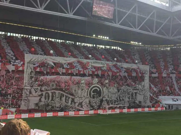 Bild: Fans von Fortuna Düsseldorf setzen auf C1 System von Aventem