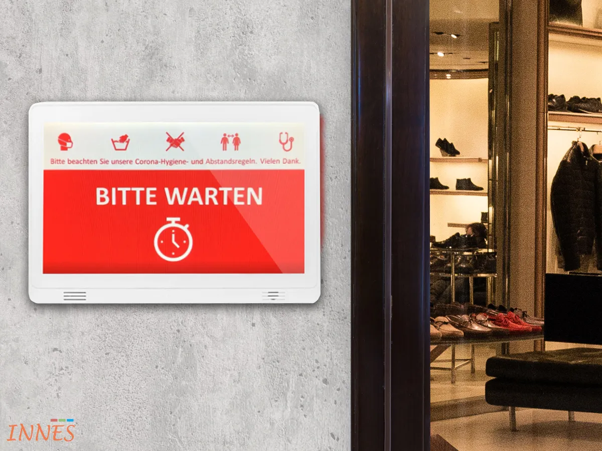 INNES 10 Zoll Smart Display für digitale Zutrittskontrolle mit optionalem Wandhalter
