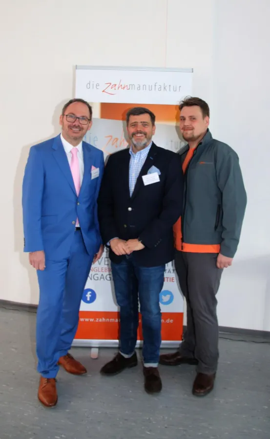 Dr. Ingo Baresel, Michael Weichenthal (Inhaber der Zahnmanufaktur Hilden) und Christian Köppke