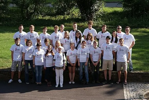 Kostenloses Wirtschafts-Sommercamp für Jugendliche Bild: Kostenloses Wirtschafts-Sommercamp für Jugendliche