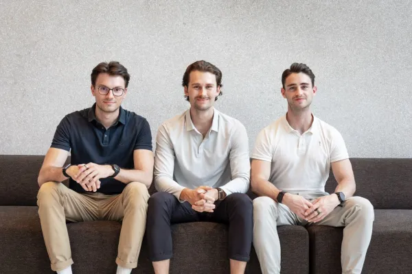 Bild: MoleQlar übernimmt Tomorrowlabs-Assets und erweitert Portfolio um Hair Growth und High-Tech-Skincare