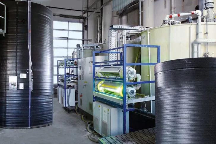 Bild: formoplast liefert 30 000 Liter-Doppelwandbehälter für Galvanikbetrieb: Komplettlösung bringt mehr Sicherheit