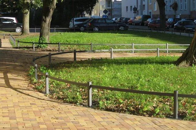 Bild: Rabattengeländer als Absperrsystem aus dem Stadtmobiliar-Bereich in vielen Variationen
