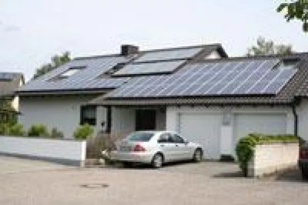 Neue Beratungsbüros für Photovoltaikanlagen in Burglengenfeld und Plattling Bild: Neue Beratungsbüros für Photovoltaikanlagen in Burglengenfeld und Plattling