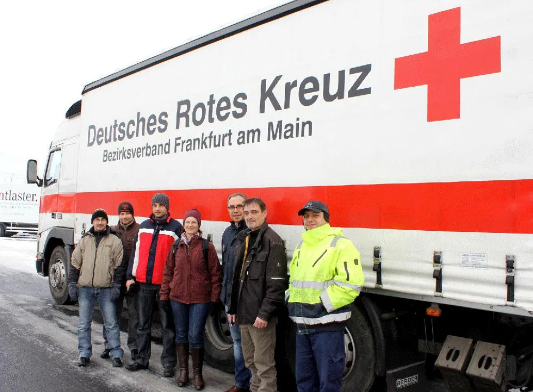 Das Team vor dem Hilfsgütertransport vor der Abreise nach Ungarn (AGAPLESION gAG)