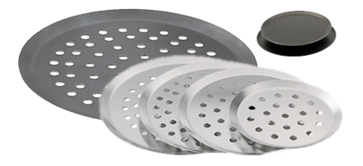 Pizzableche aus Stahl und Aluminium