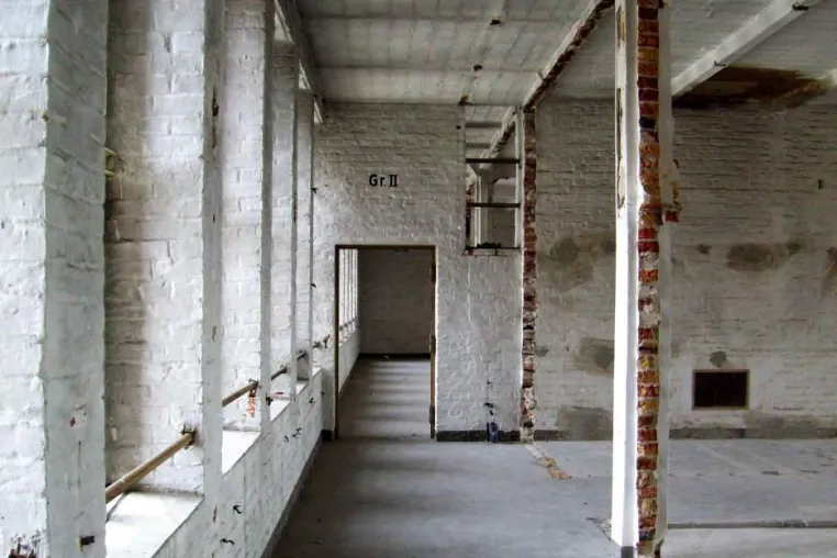 Bild: "Zwischenwelten" - Umspannwerk Berlin: Vernissage am 2.06.2013 von 15-19 Uhr