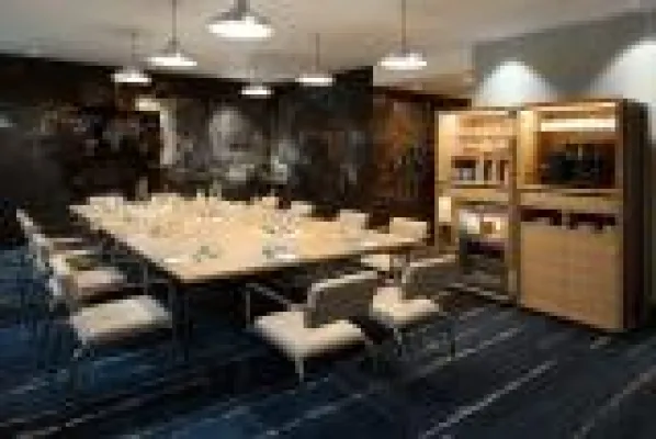 Bild: Wo coole Sprayer-Kunst und exklusives Interieur aufeinandertreffen