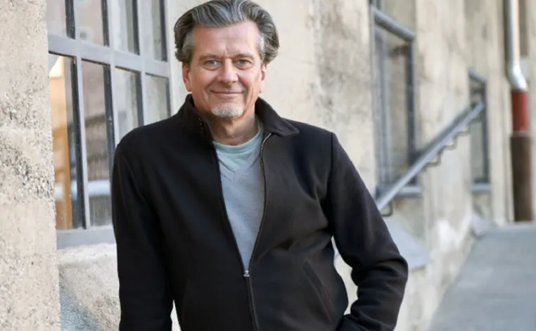 Vom Designer zum Zuhörer Warum das tiefe Zuhören so hilfreich ist Bild: Vom Designer zum Zuhörer Warum das tiefe Zuhören so hilfreich ist