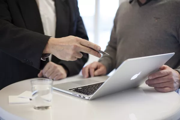 Schneller Einstieg in die ERP-Entwicklung mit gFM-Business und FileMaker als Komplettpaket Bild: Schneller Einstieg in die ERP-Entwicklung mit gFM-Business und FileMaker als Komplettpaket