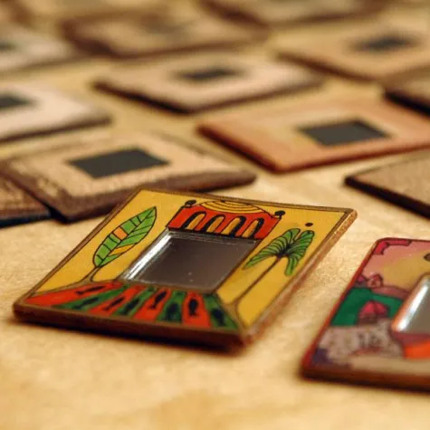 Bild: Glücksspiegel - märchenhaftes aus Leder