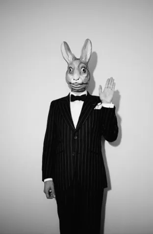 Bild: HYMNE FÜR DEN OSTERHASEN - Christoph Sauers „Osterhase Supernase“ im neuen Schul-Liederbuch von Schott Music