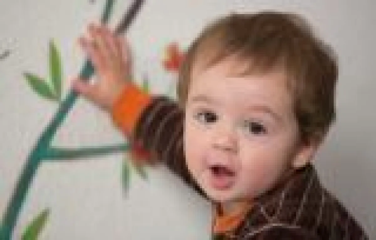 Zahnärztliche Früherkennungsuntersuchungen sind auch für Kleinkinder wichtig. (Foto: Bratulic/KZVH)