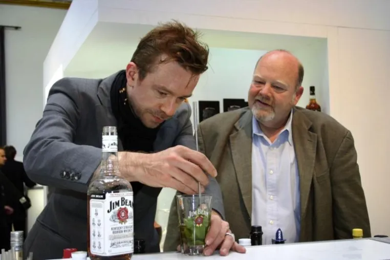 Bar Convent Berlin 2009: Jim Beam feiert das Comeback klassischer Bourbon Cocktails mit prominenter Besetzung Bild: Bar Convent Berlin 2009: Jim Beam feiert das Comeback klassischer Bourbon Cocktails mit prominenter Besetzung