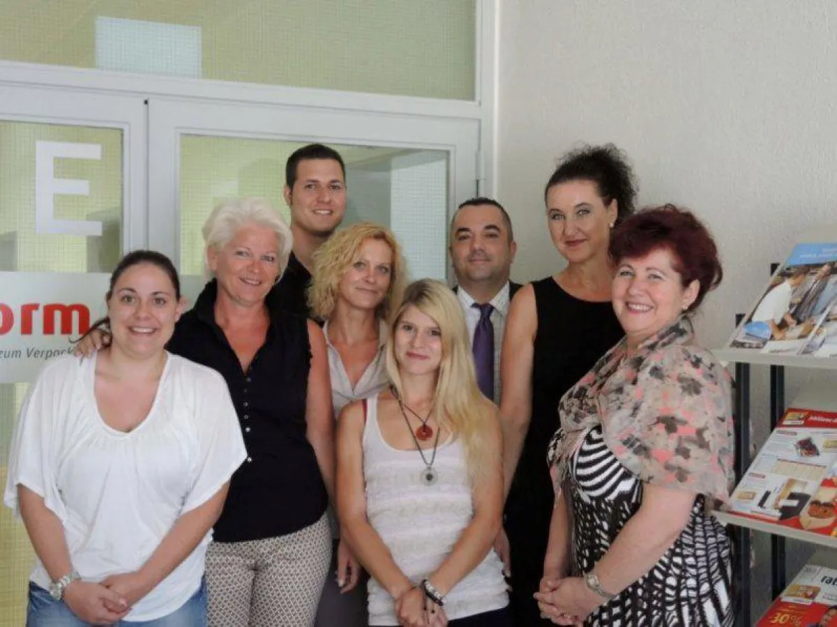 Das Innendienst-Team der Schweizer Ratioform am neuen Standort in Regensdorf