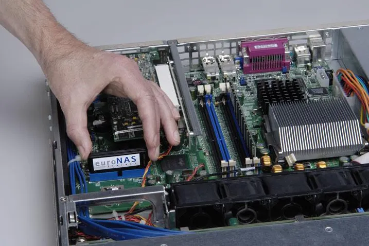Bild:  euroNAS vereint SAN und NAS Storage
