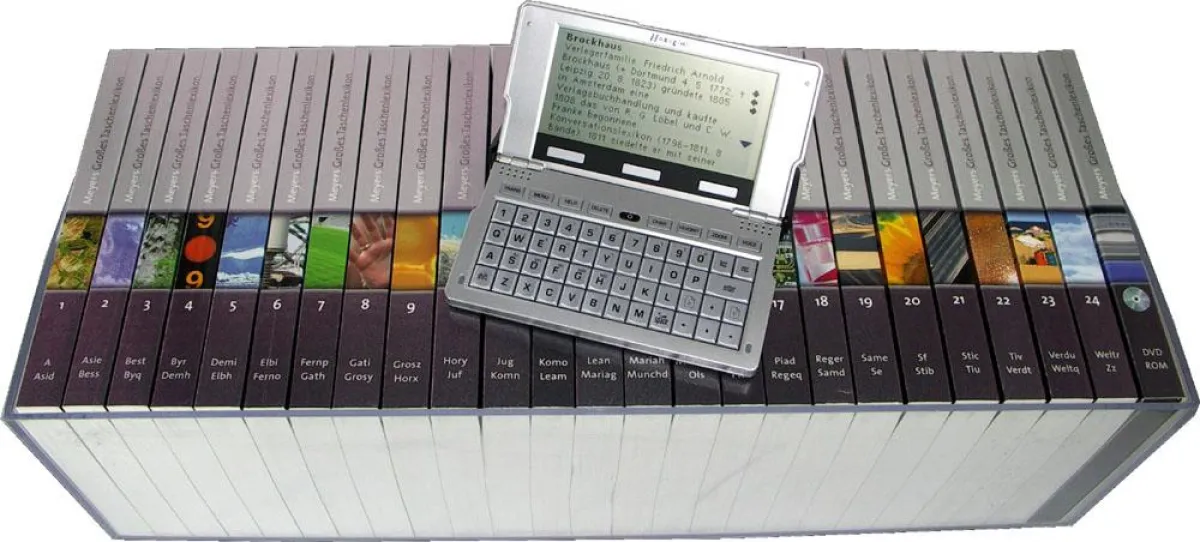 Meyers Großes Taschenlexikon und Attaché von Hexaglot