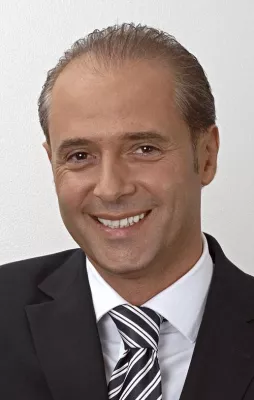 Bild: Neuer Geschäftsführer bei der Fort Dodge Veterinär GmbH