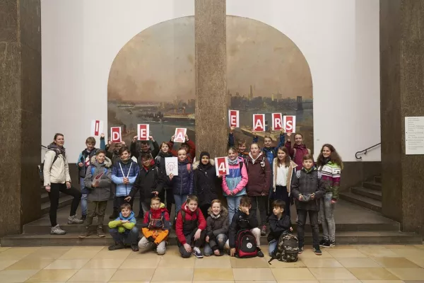 Ab ins Museum: Hören zum „Begreifen“ Bild: Ab ins Museum: Hören zum „Begreifen“